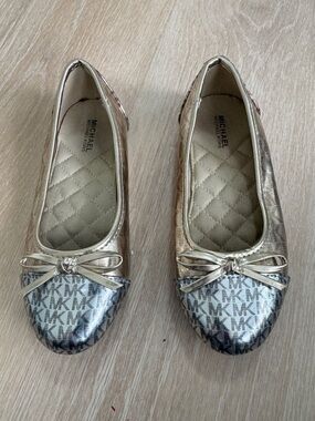 MICHAEL Michael Kors Metallic Gold Logo Bow Ballet Flats